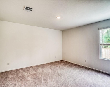 343 Parkin Court - Photo Thumbnail 7