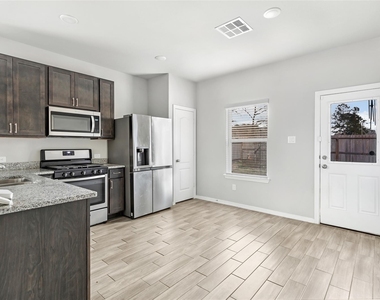 24830 Russet Bluff Trail - Photo Thumbnail 7