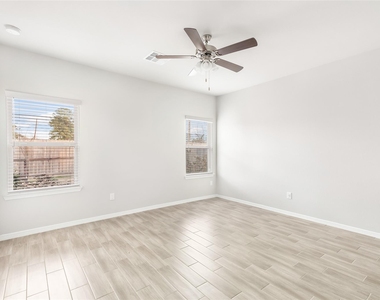 24830 Russet Bluff Trail - Photo Thumbnail 10