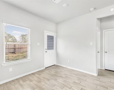 24830 Russet Bluff Trail - Photo Thumbnail 9