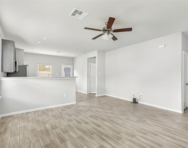 24830 Russet Bluff Trail - Photo Thumbnail 3