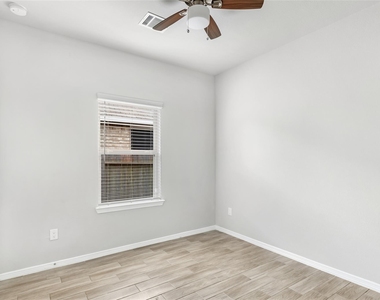 24830 Russet Bluff Trail - Photo Thumbnail 17