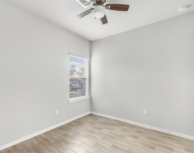 24830 Russet Bluff Trail - Photo Thumbnail 19