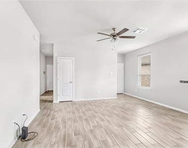 24830 Russet Bluff Trail - Photo Thumbnail 6