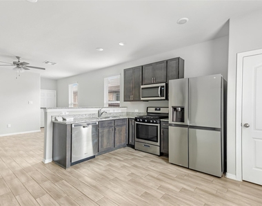 24830 Russet Bluff Trail - Photo Thumbnail 8