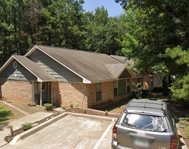 800 Bradford Street - Photo Thumbnail 8