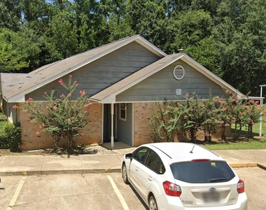 800 Bradford Street - Photo Thumbnail 6