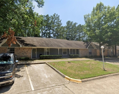 800 Bradford Street - Photo Thumbnail 5