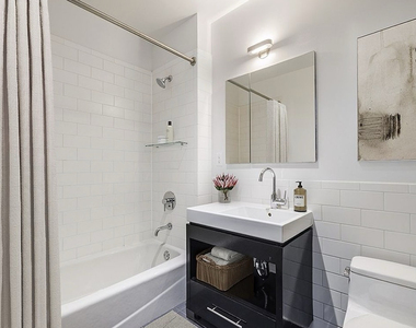 550 West 54th Street - Photo Thumbnail 2