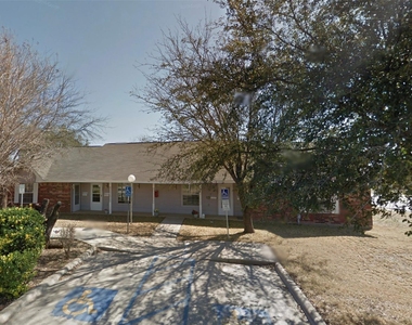 200 N Palmer Street - Photo Thumbnail 1