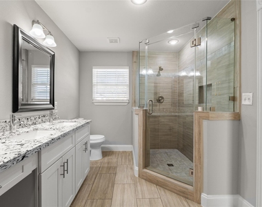 1941 Lynnview Drive - Photo Thumbnail 11