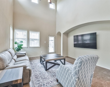 18226 Chianti Ridge Drive - Photo Thumbnail 4