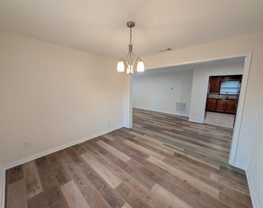 4110 Ella Boulevard - Photo Thumbnail 4