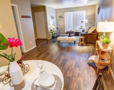 480 W Parker Road - Photo Thumbnail 4