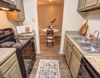 480 W Parker Road - Photo Thumbnail 3