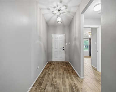 2734 Trinity Glen Lane - Photo Thumbnail 3