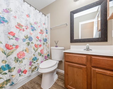 19247 Dillsbury Court - Photo Thumbnail 25