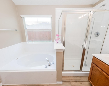 19247 Dillsbury Court - Photo Thumbnail 22