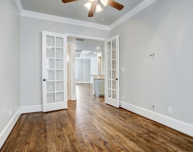 1046 W 23rd Street - Photo Thumbnail 6