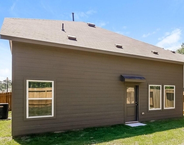 13495 Bay Springs Drive - Photo Thumbnail 14