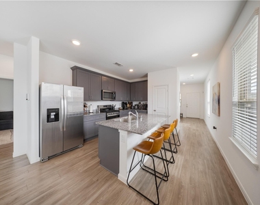 21126 Coral Blossom Lane - Photo Thumbnail 14