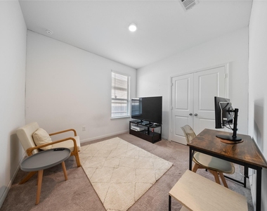 21126 Coral Blossom Lane - Photo Thumbnail 8