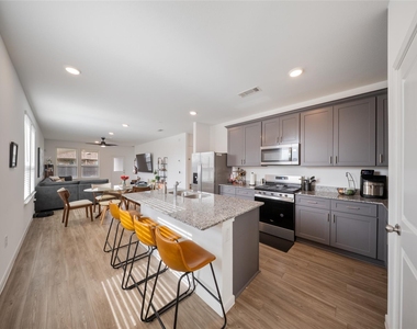 21126 Coral Blossom Lane - Photo Thumbnail 17