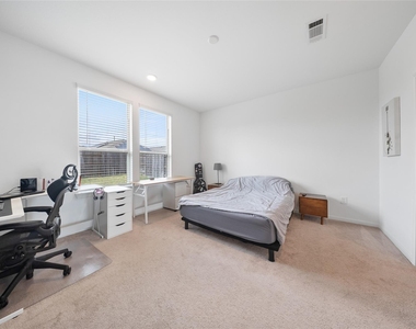 21126 Coral Blossom Lane - Photo Thumbnail 25
