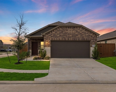 21126 Coral Blossom Lane - Photo Thumbnail 15