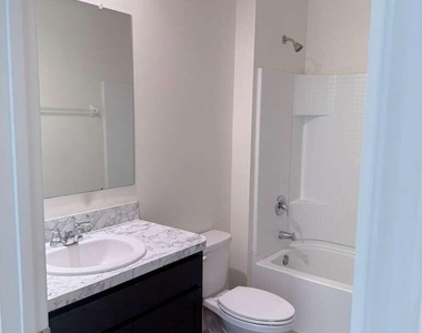 609 Concha Street Nw - Photo Thumbnail 16