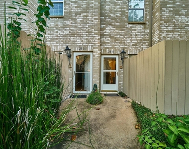 2816 Holly Hall Street - Photo Thumbnail 19