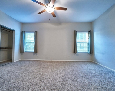 2816 Holly Hall Street - Photo Thumbnail 15