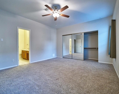 2816 Holly Hall Street - Photo Thumbnail 16