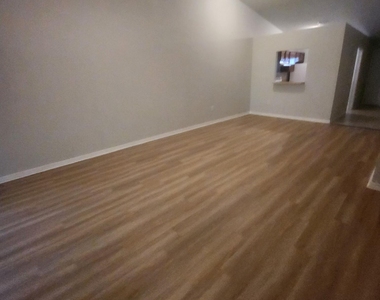 2824 Coleman Court - Photo Thumbnail 2