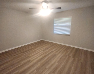 2824 Coleman Court - Photo Thumbnail 6
