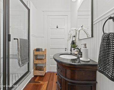 346 Third Avenue - Photo Thumbnail 24