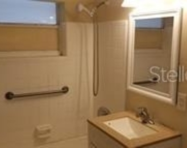 516 Wellington - Photo Thumbnail 6