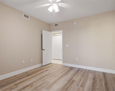 960 Starkey Road - Photo Thumbnail 19