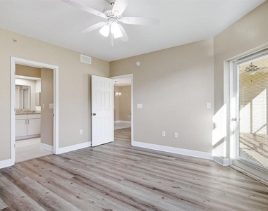 960 Starkey Road - Photo Thumbnail 15