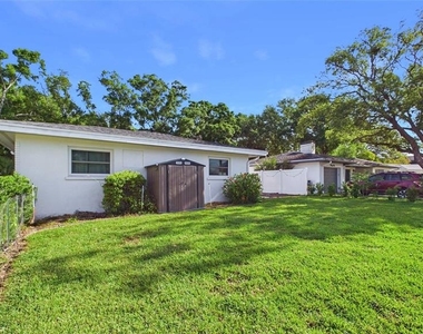 101 N Mercury Avenue - Photo Thumbnail 44