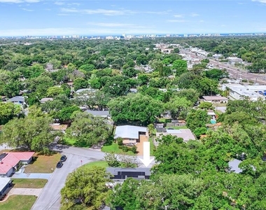 101 N Mercury Avenue - Photo Thumbnail 50