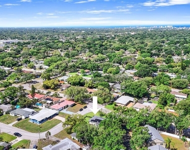 101 N Mercury Avenue - Photo Thumbnail 51