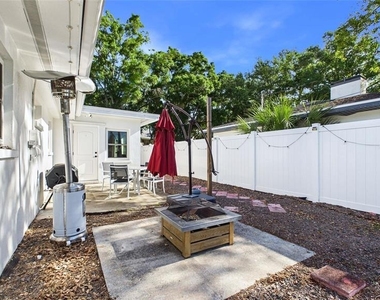 101 N Mercury Avenue - Photo Thumbnail 38