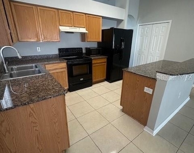 11121 Kempton Vista Drive - Photo Thumbnail 7