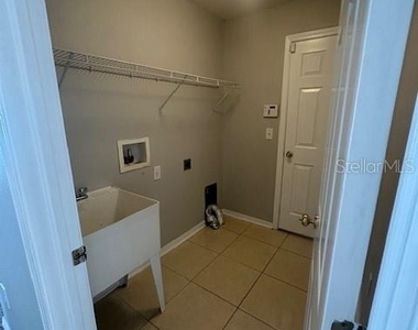 11121 Kempton Vista Drive - Photo Thumbnail 3