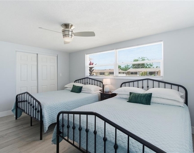 7608 Sue Ellen Drive - Photo Thumbnail 23