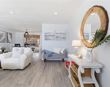 7608 Sue Ellen Drive - Photo Thumbnail 3