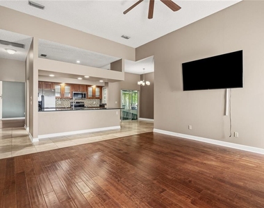 3632 Cold Creek Drive - Photo Thumbnail 7
