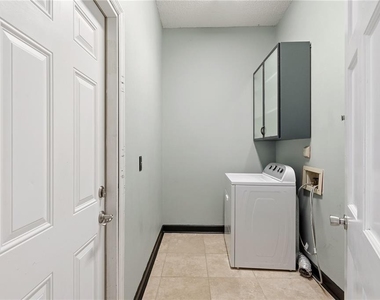 3632 Cold Creek Drive - Photo Thumbnail 31