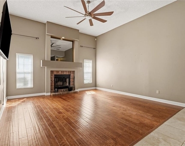 3632 Cold Creek Drive - Photo Thumbnail 3